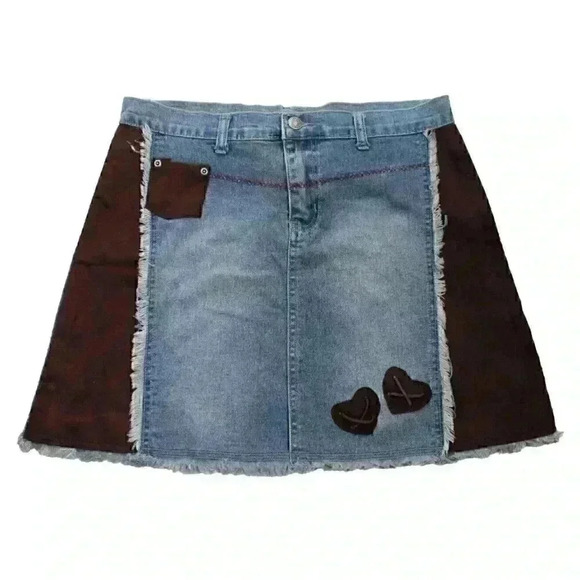 NWT O'Lico Women's Size 27 Y2K Vintage Faux Suede Distressed Denim Mini Skirt - Picture 1 of 11